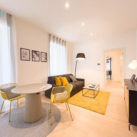 Slataper 11 Tirabora Short Rent Apartment ตรีเอสเต ภายนอก รูปภาพ